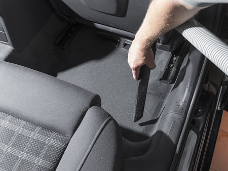 Sitzpolsterreinigung im Auto – gründlich, einfach, effektiv